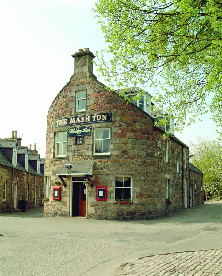 The Mash Tun Hotel Aberlour Exterior photo